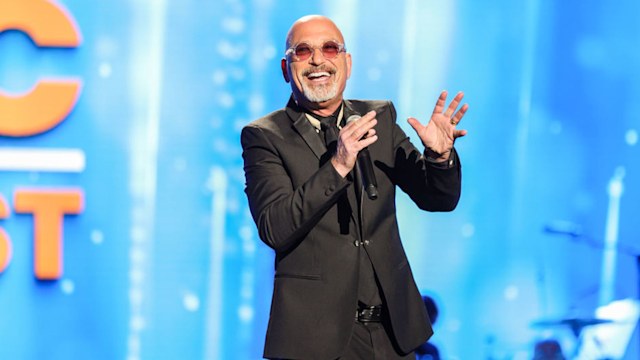 Howie Mandel laughing on stage