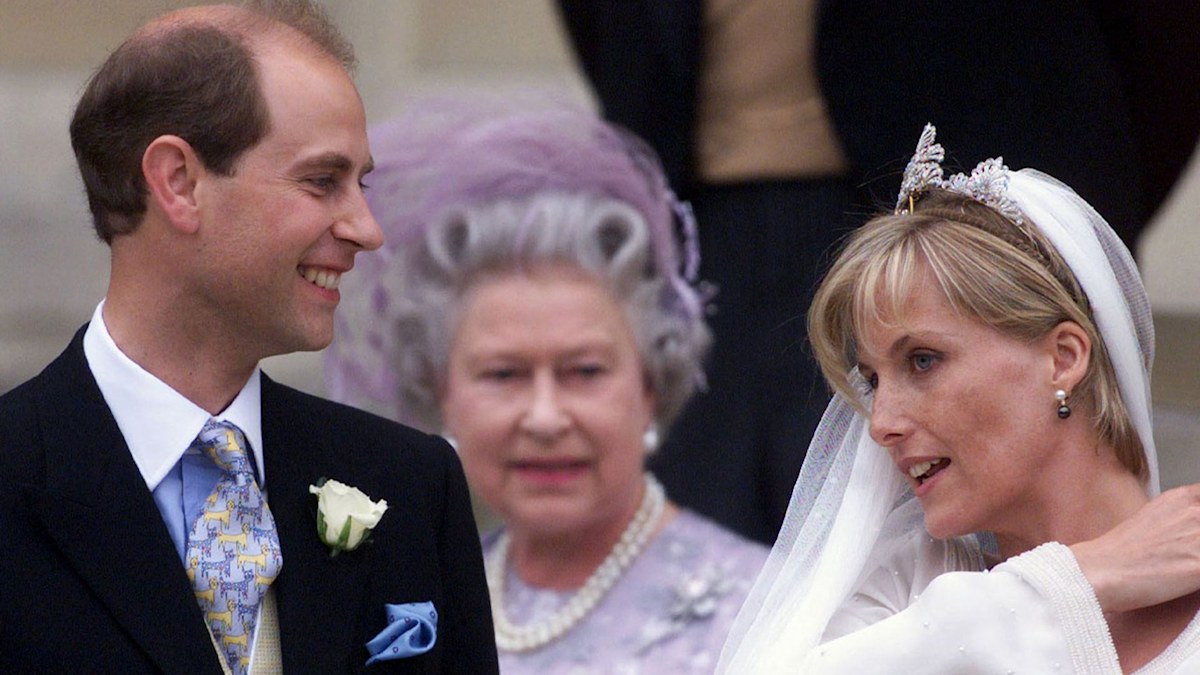 Why Prince Edward wasn't given Duke title from the Queen on wedding day ...