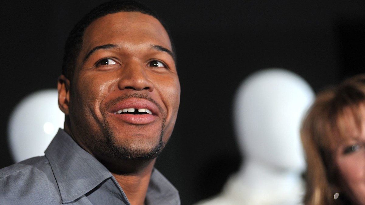 Michael Strahan Shares Sweet Tribute From His Daughter To His Late Father Trendradars 
