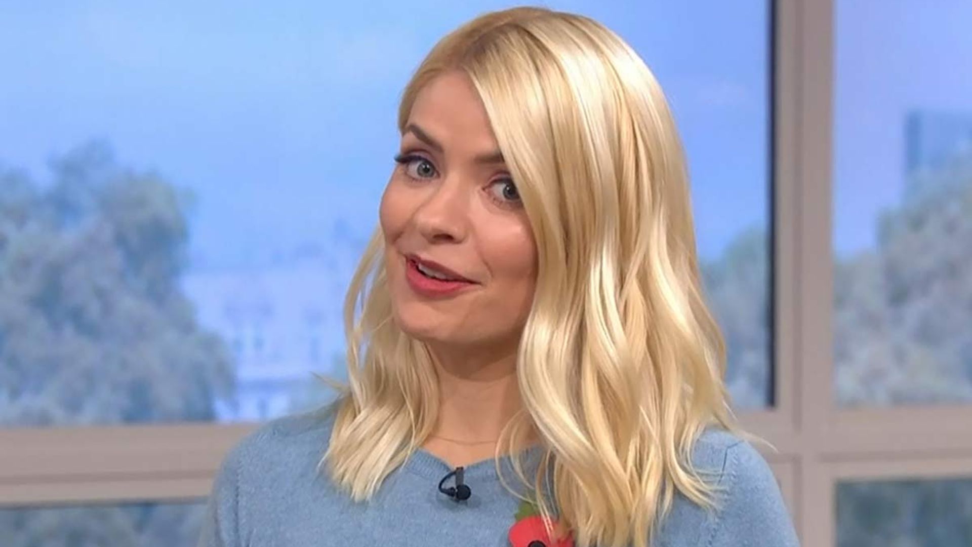 holly willoughby awkward