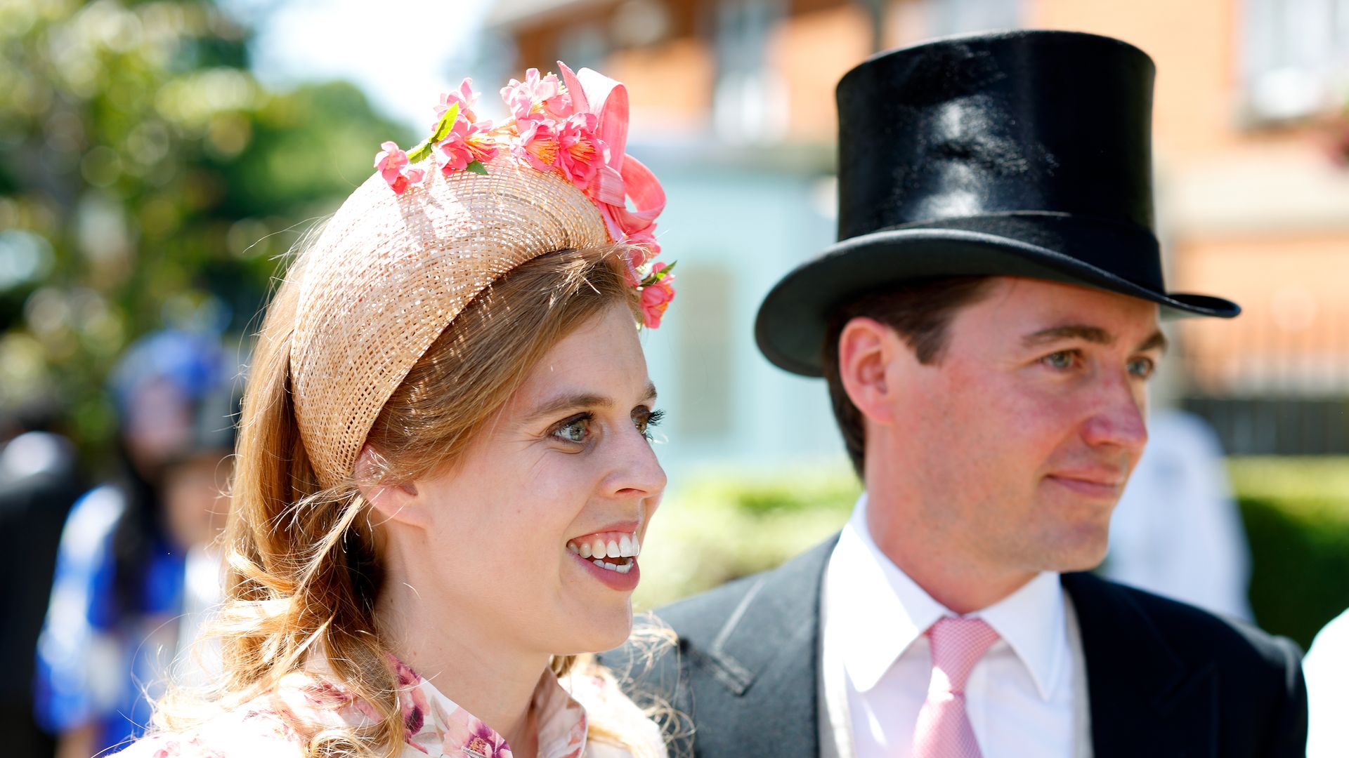  Princess Beatrice with floral look and Edoardo Mapelli Mozzi in top hat