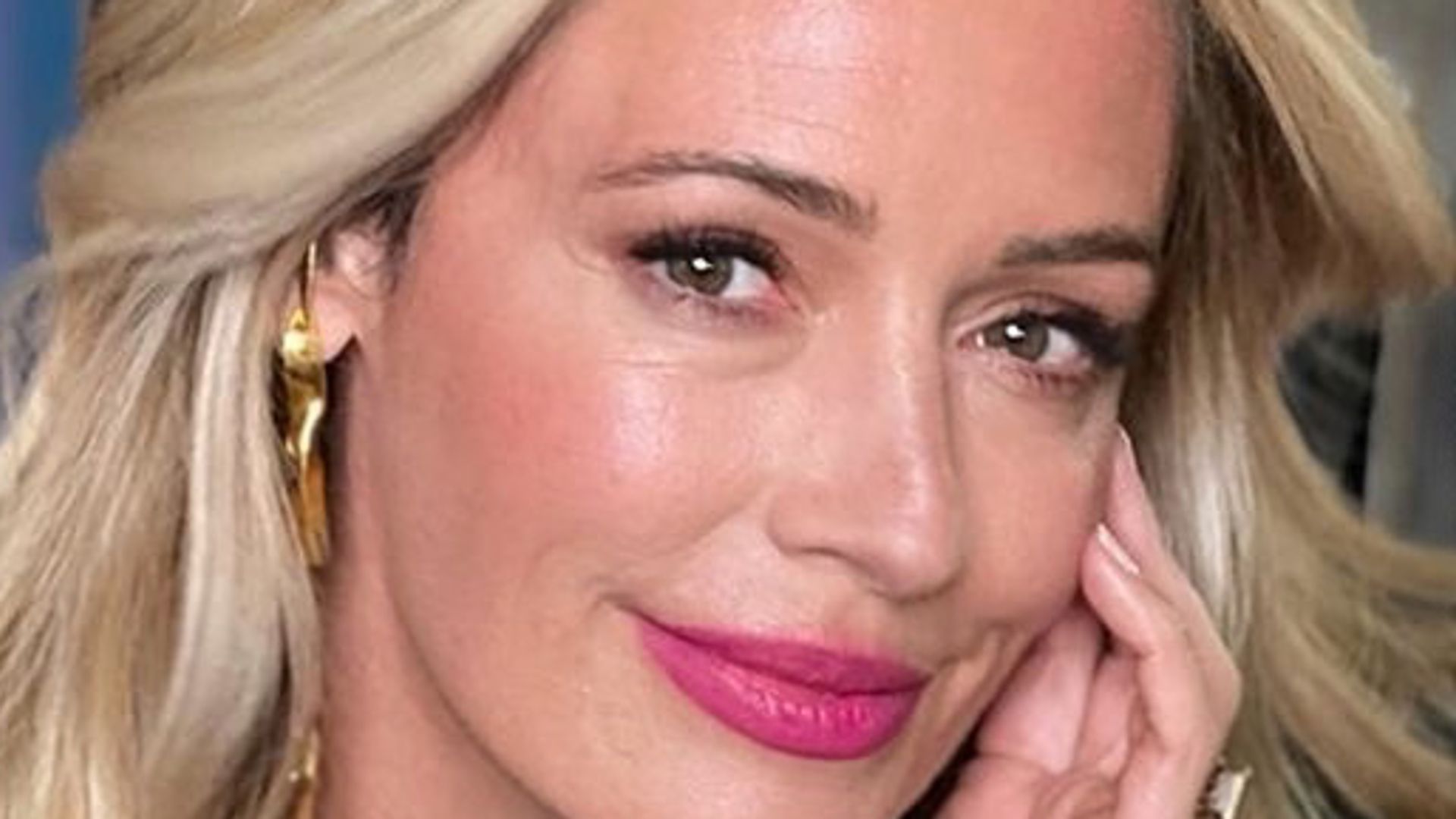 Cat Deeley behind the scenes on the Joe Schmo Show