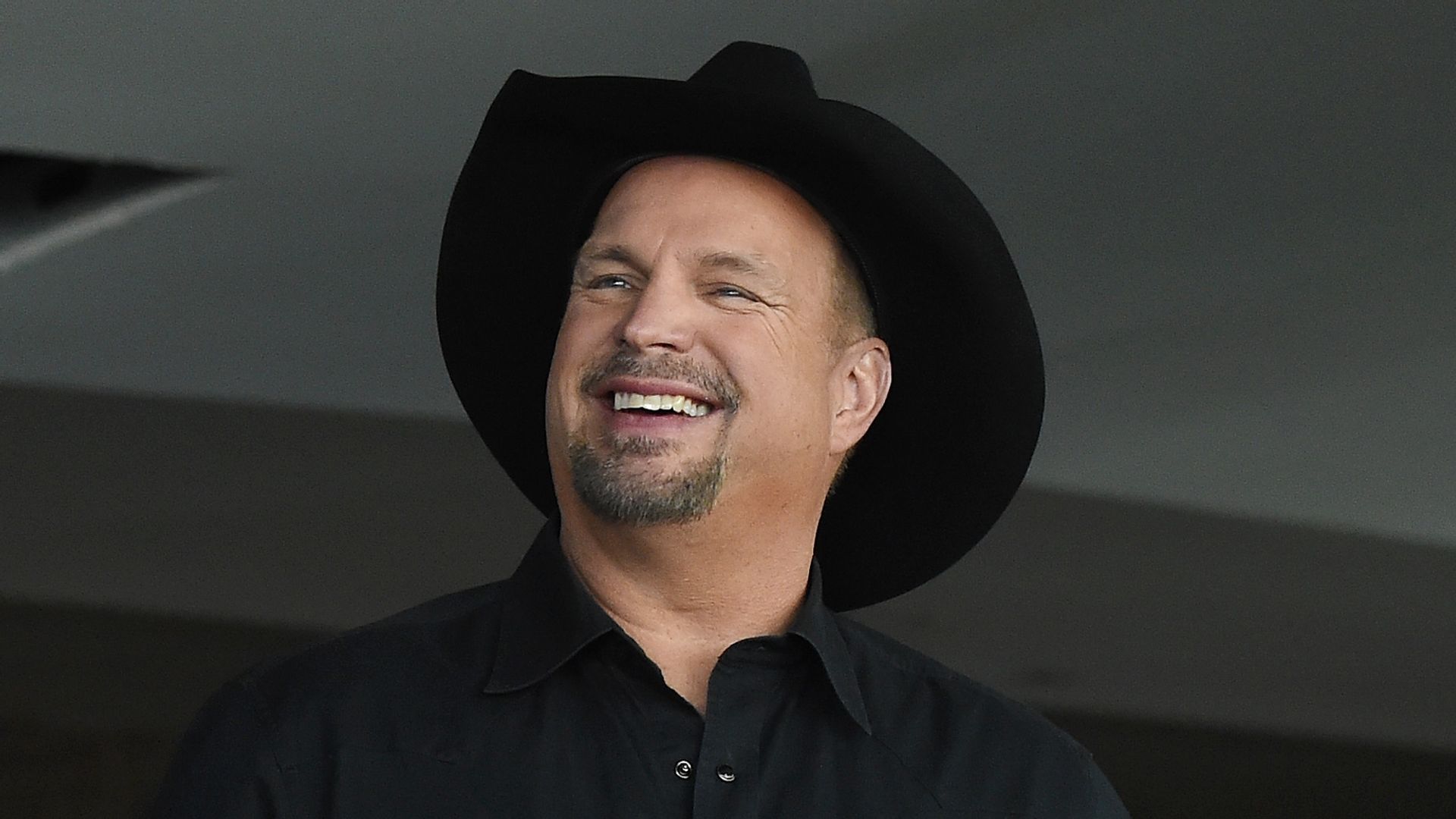 Singer/songwriter Garth Brooks smiles during a news conference to discuss plans for his upcoming concerts at the new Las Vegas Arena on December 3, 2015 in Las Vegas, Nevada. The Las Vegas Arena is scheduled to open in April 2016 and Brooks will perform t
