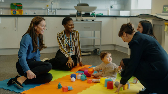 The Princess of Wales meeting health visitors and young family