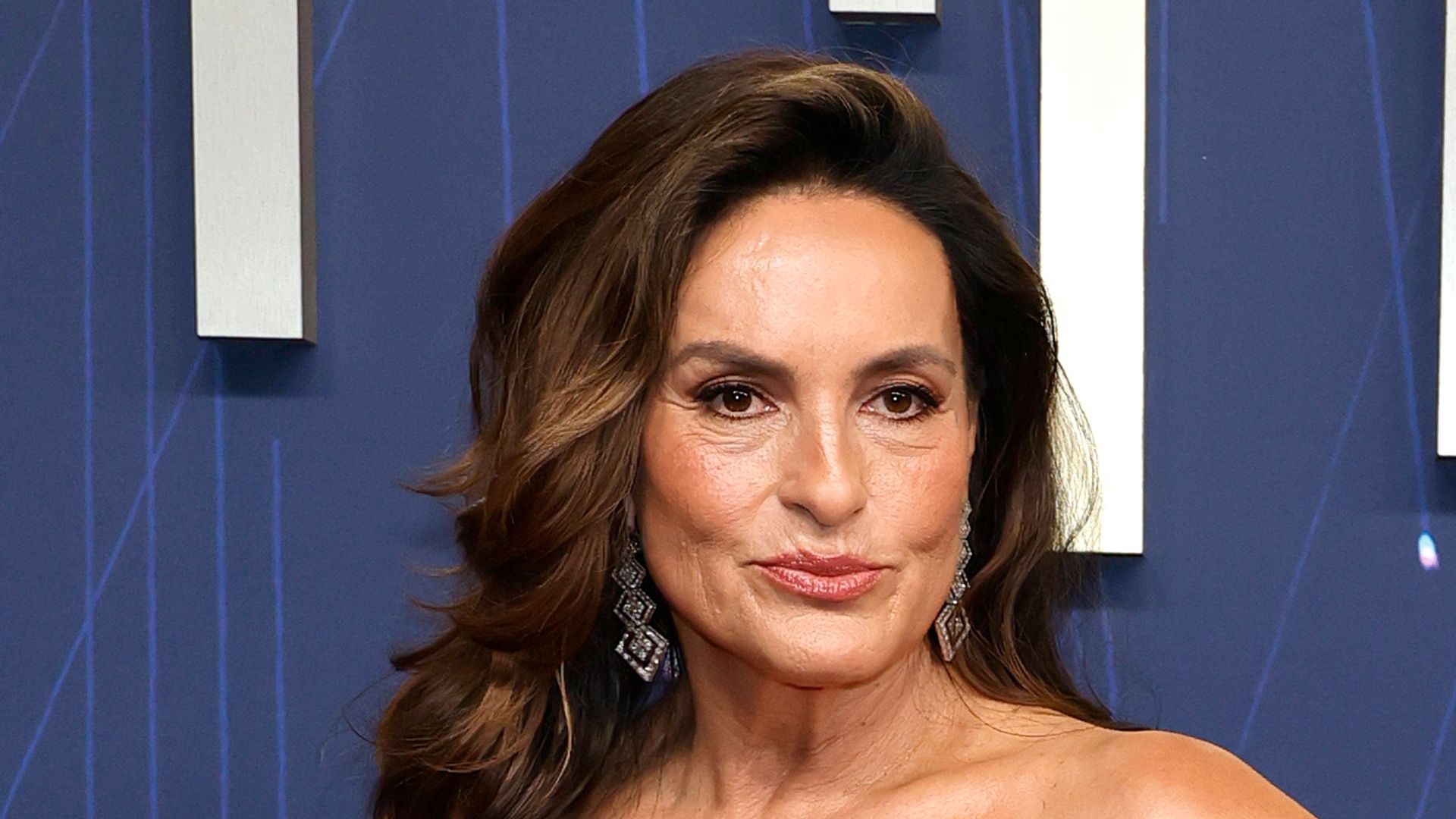 Mariska Hargitay attends the 77th Primetime Emmy Awards at Peacock Theater on September 14, 2025 in Los Angeles, California