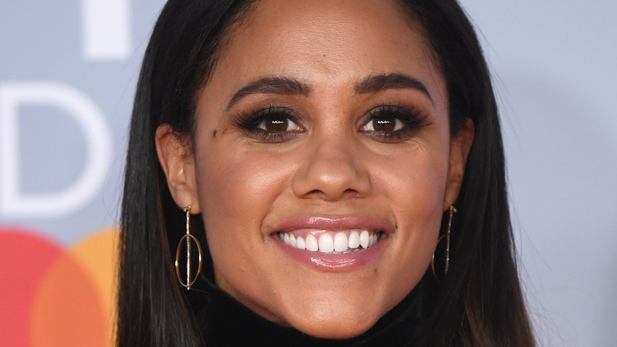 Strictlys Alex Scott Stuns In Gorgeous Cut Out Bikini Hello