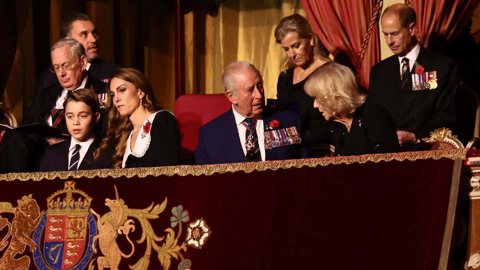 Kate Middleton talking to Prince George as King Charles and Queen Camilla have a chat