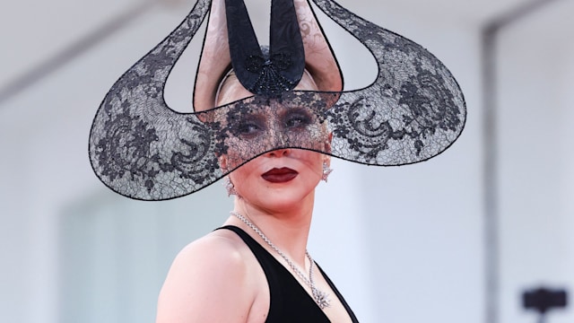 The singer wore a striking headpiece by prolific milliner Philip Treacy