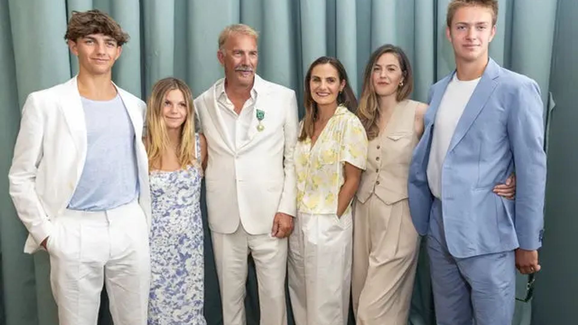 Kevin Costner reunites with six of his seven children for ultra-special occasion — see photo