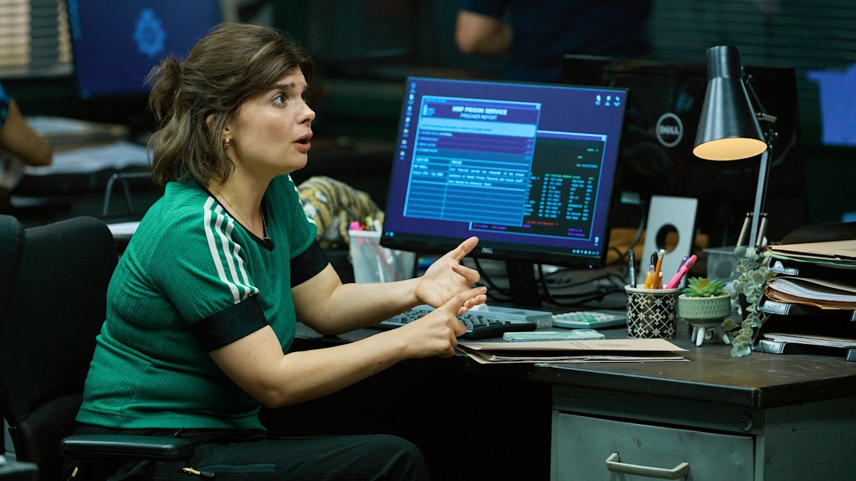 TV viewers are binge-watching 'excellent' new six-part BBC detective drama