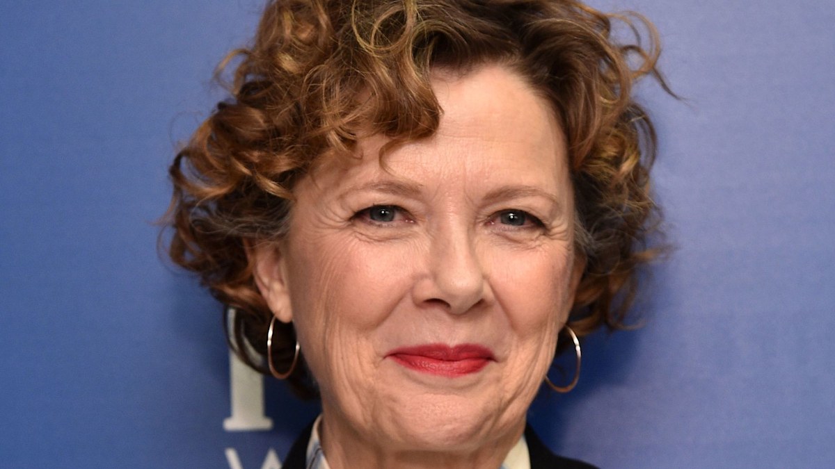 Annette Bening - Biography | HELLO!