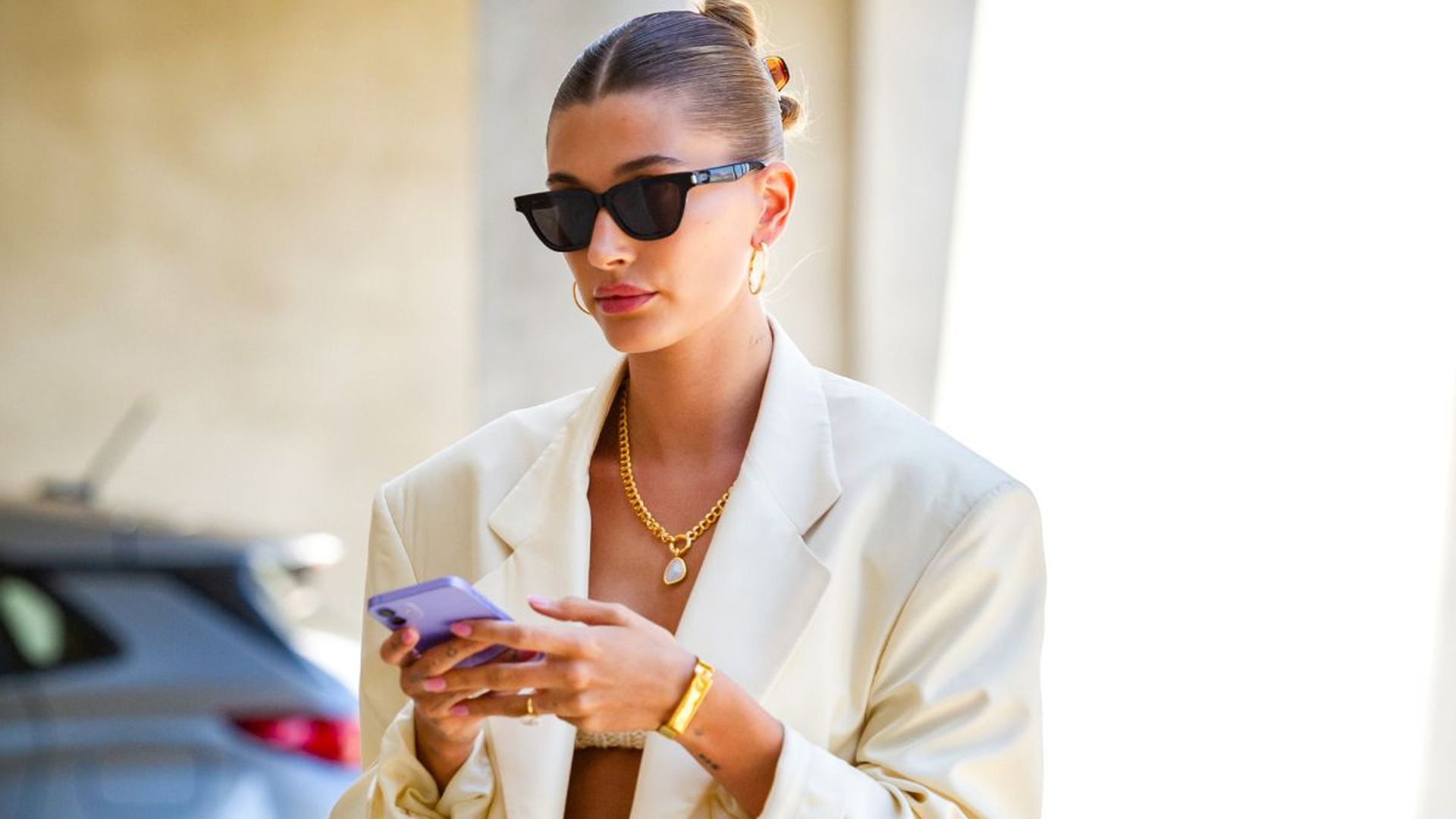 Hailey Bieber can't get enough of this Tiffany bracelet and neither can we