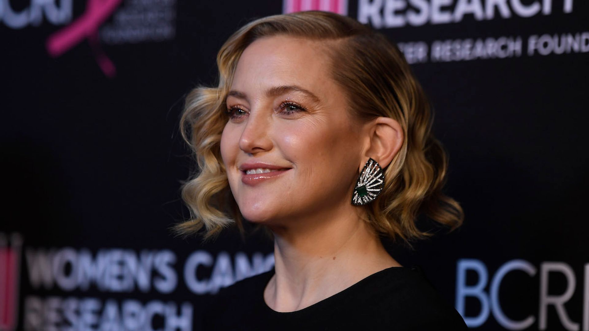 Kate Hudson shows off surprising new hair transformation for glamorous red  carpet appearance