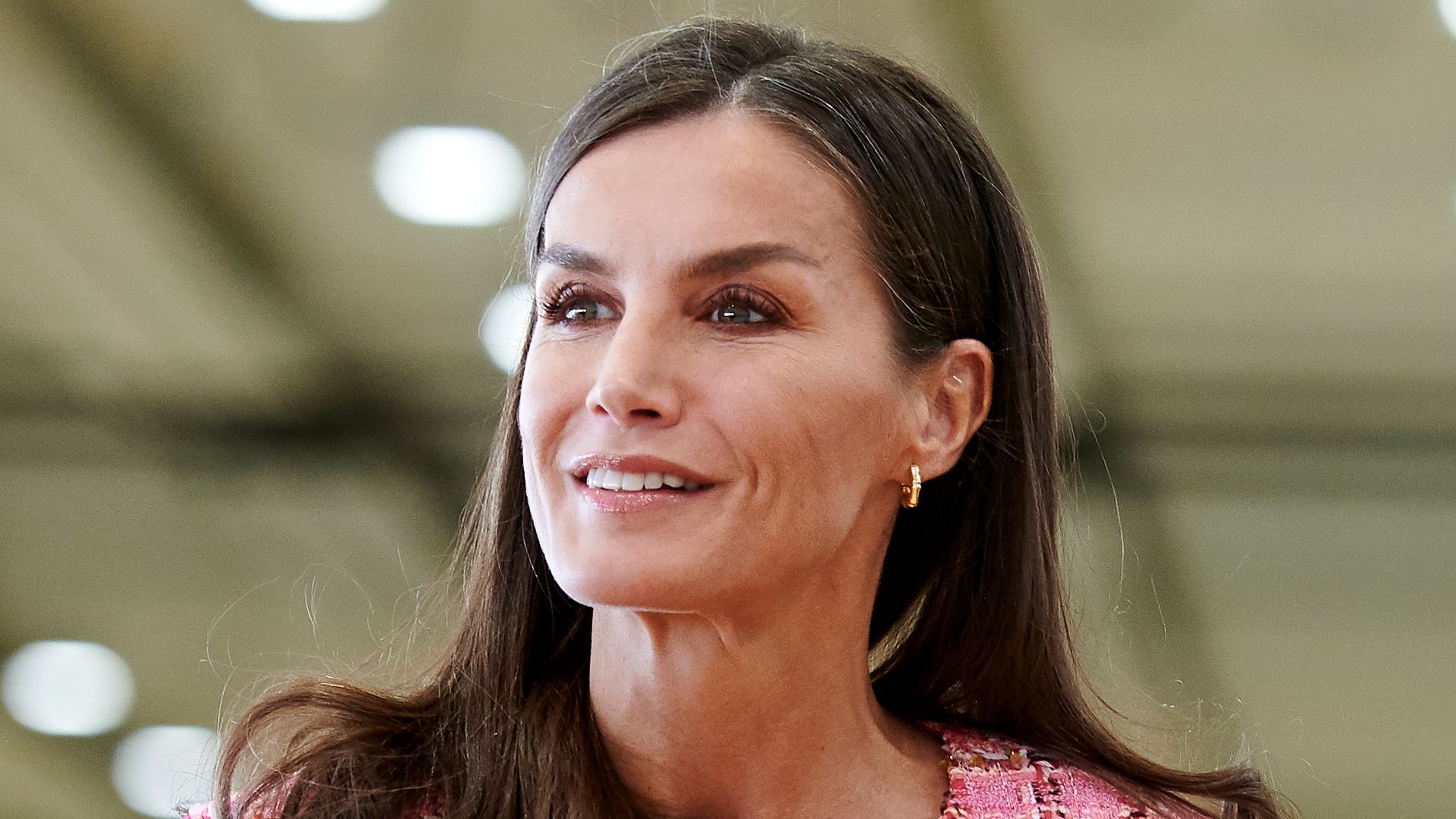 Queen Letizia’s tweed midi dress is a lesson in classic styling