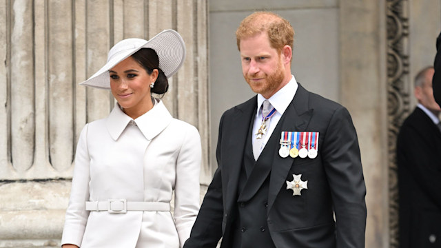 Harry and Meghan leave Thanksgiving service, 2022