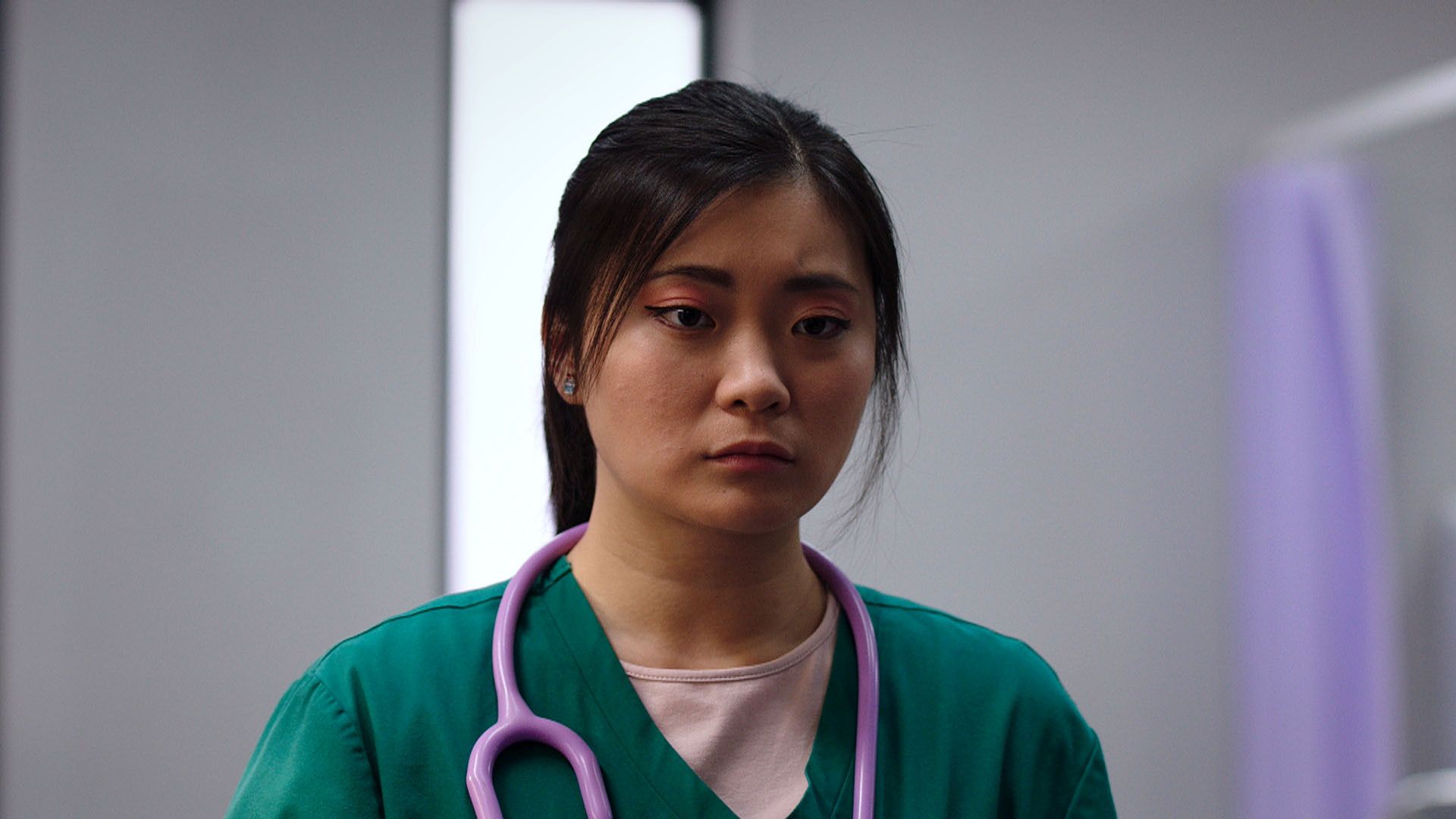 Still image of Jasmine Bayes in an episode of Casualty