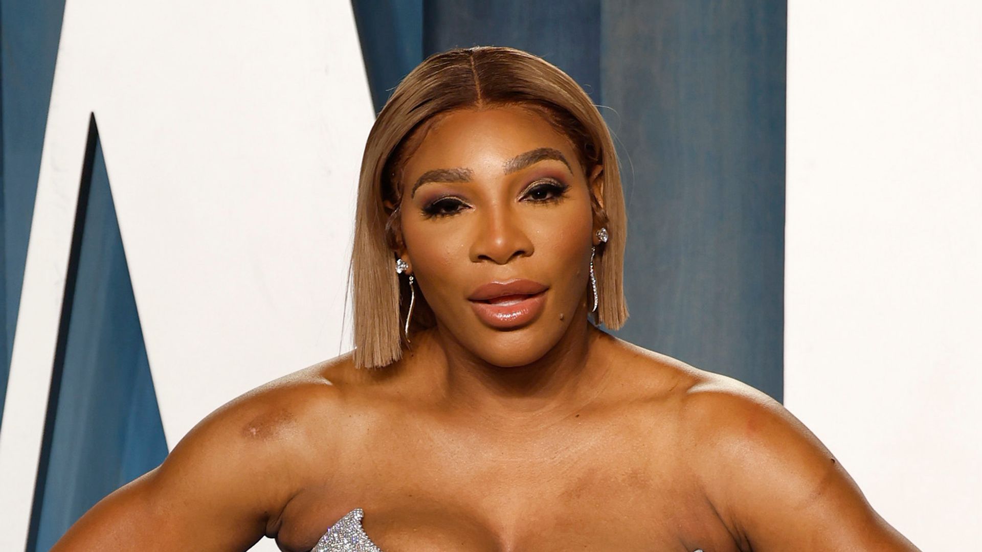 Serena Williams attends the 2022 Vanity Fair Oscar Party hosted by Radhika Jones at Wallis Annenberg Center for the Performing Arts on March 27, 2022 in Beverly Hills, California.