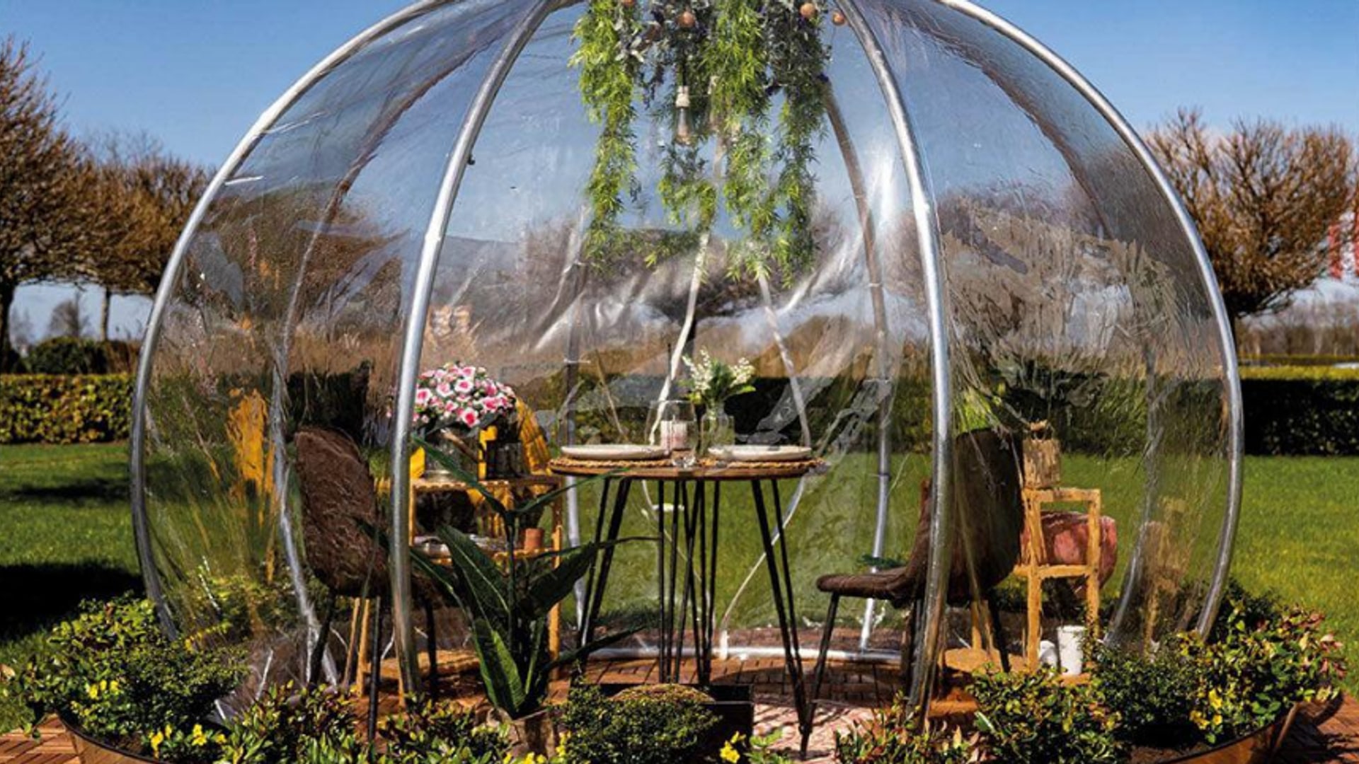 spring garden igloo