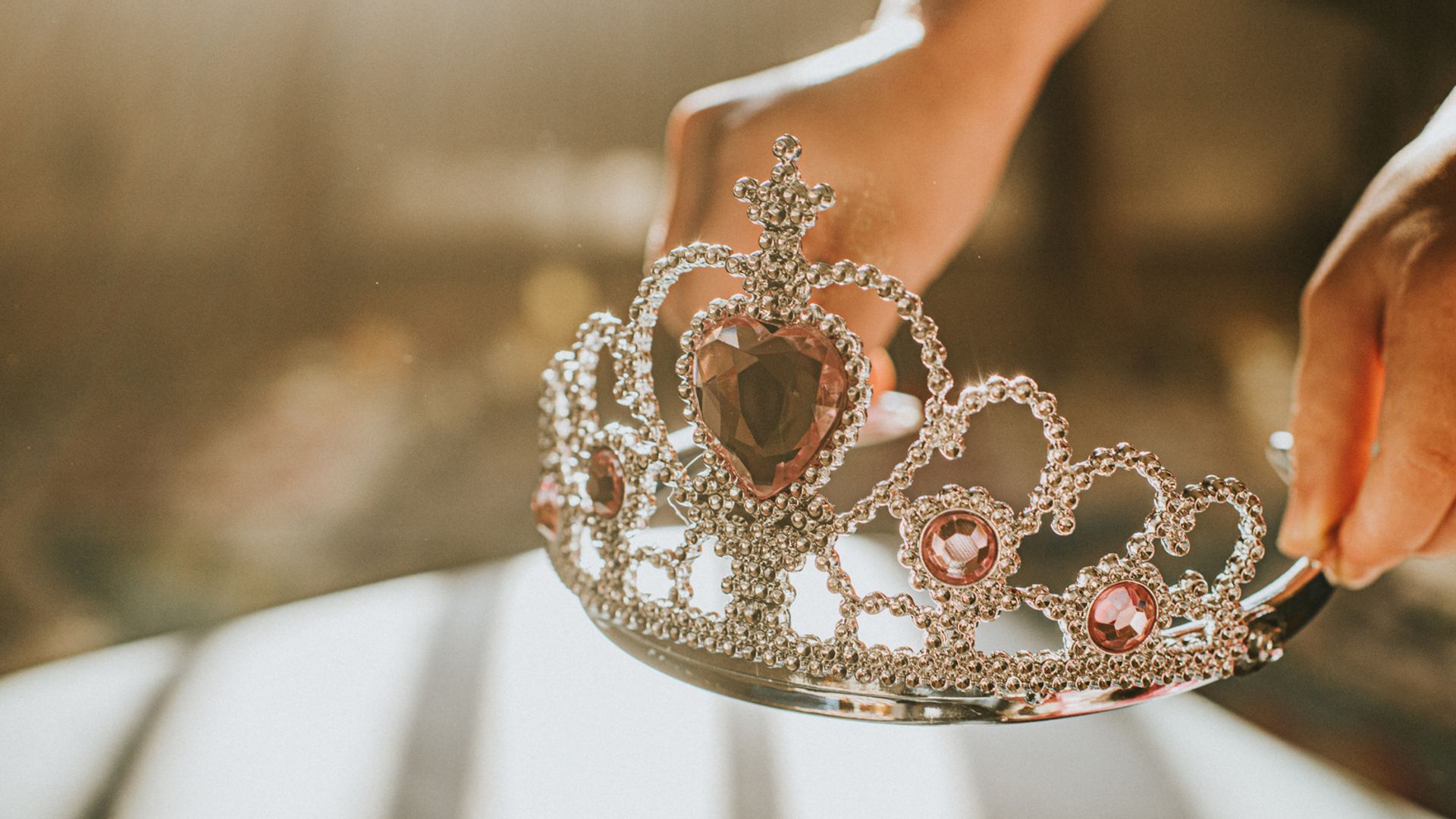 Stop waiting for Prince Charming! Dating expert warns against the 'Disney dating syndrome'