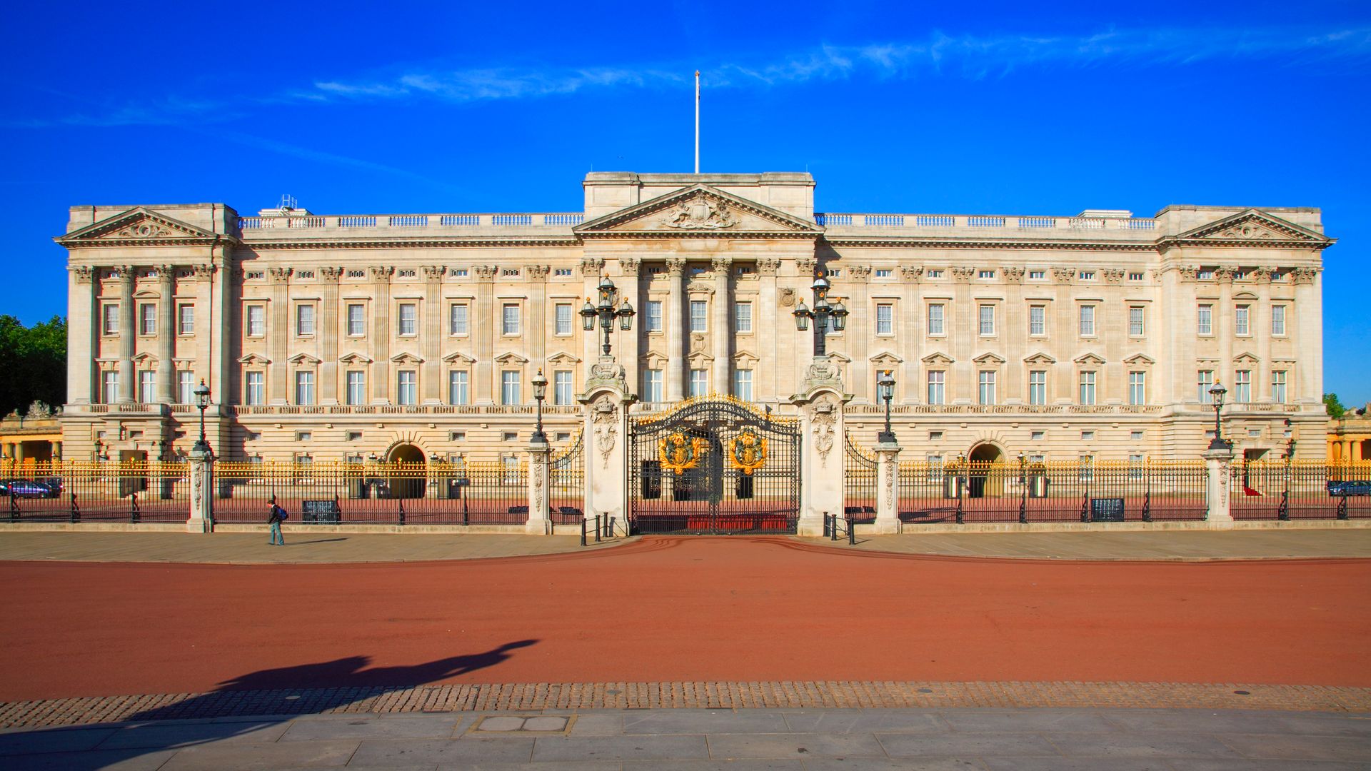 Buckingham Palace respond to staff arrest after alleged Christmas party assault