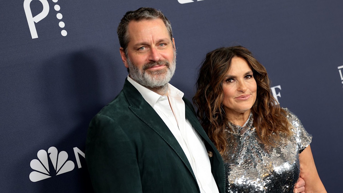 Mariska Hargitay beams in a wedding photo on the occasion of her 20th anniversary with Peter Hermann