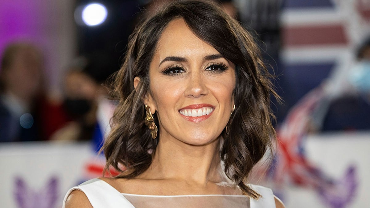 Janette Manrara unveils dramatic transformation ahead of Strictly tour ...