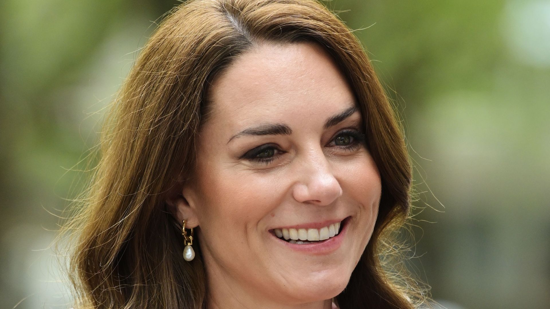Kate Middleton wins incredible prize thanks to Queen Camilla HELLO!