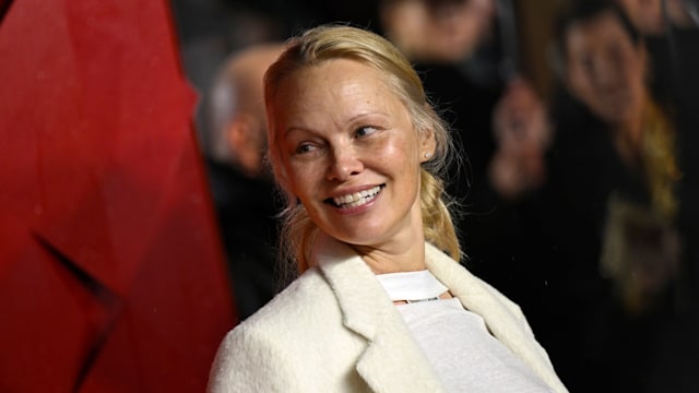 Pamela Anderson make-up free