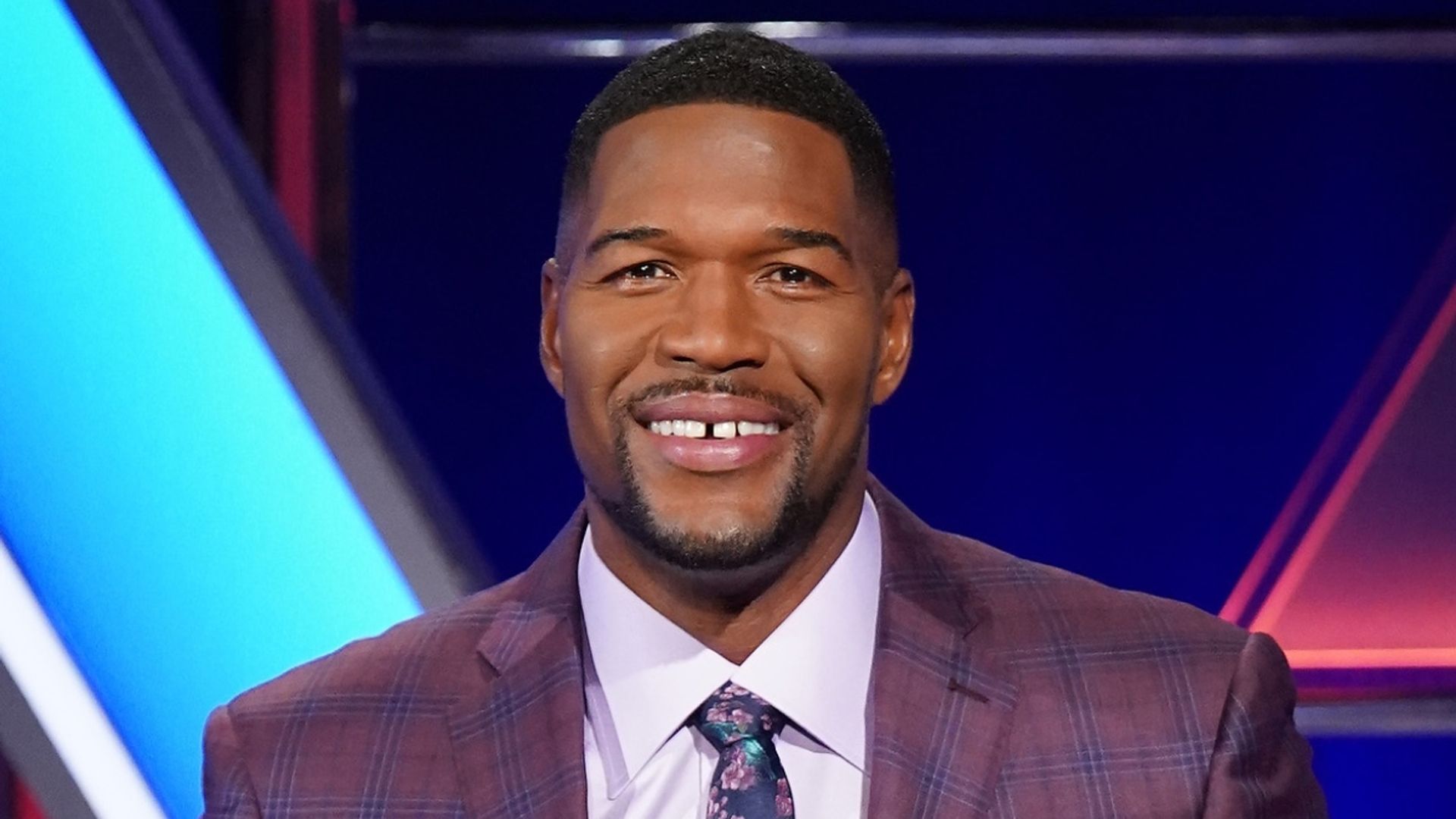 GMA's Michael Strahan's latest post raises questions about his love ...