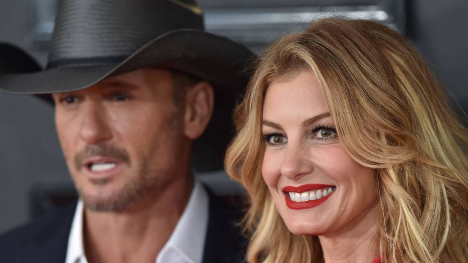 FAith Hill and Tim McGraw look stylish at red carpet event 