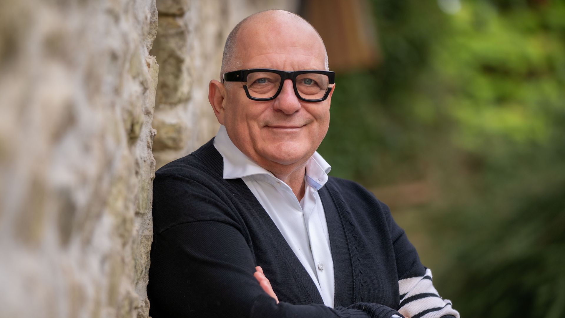 Hugh Wallace in The Great House Revival season 5