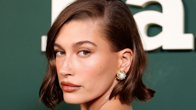 Hailey Bieber rocked a wavy side bob at the Baby2Baby Gala 