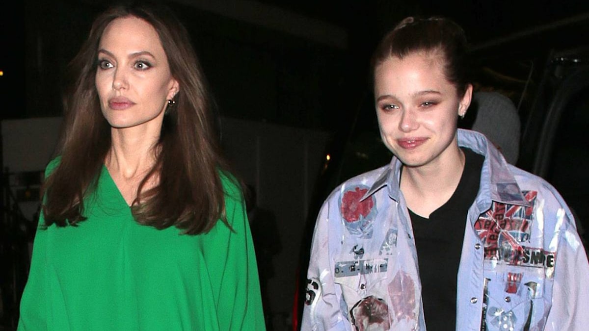 Angelina Jolie And Daughter Shiloh Cause A Stir Letting Their Hair Down During Latest Public 4255