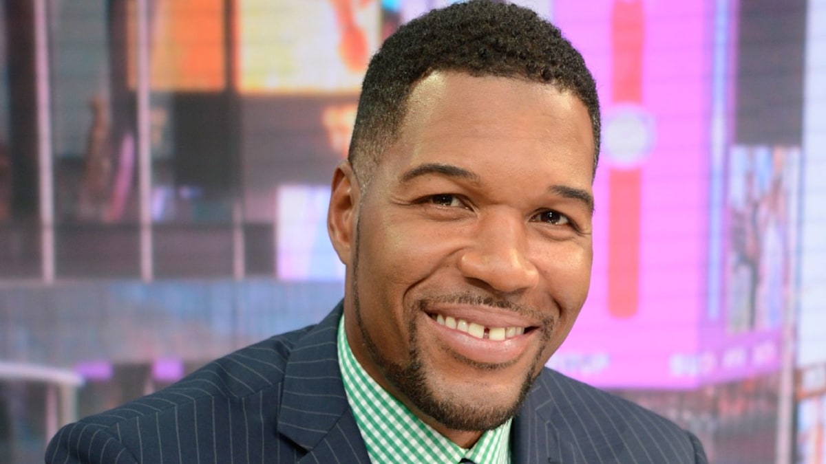 Gmas Michael Strahan Makes Major Super Bowl Announcement And Fans Cant Wait Hello 