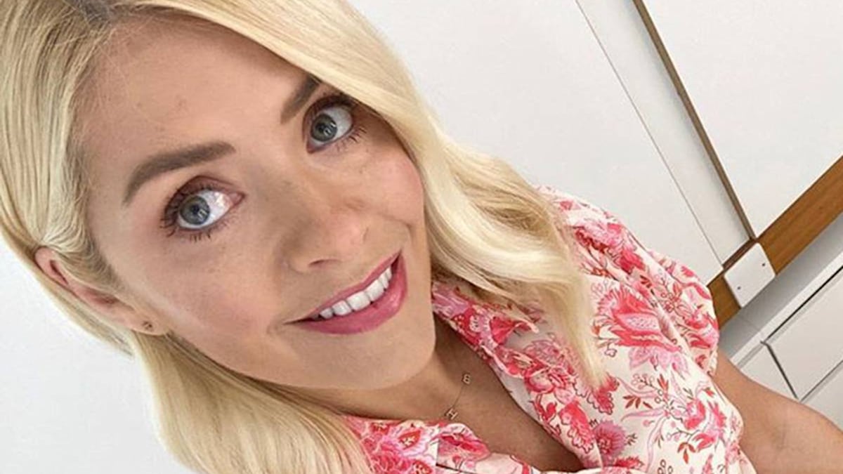 Holly Willoughby's £350 dress wows This Morning fans - but this £30  Debenhams dupe is gorgeous, too