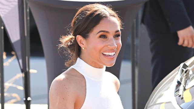 DUSSELDORF, GERMANY - SEPTEMBER 06: Meghan, Duchess of Sussex after a boat trip during the Invictus Games Dusseldorf 2023 - One Year To Go launch event on September 06, 2022 in Dusseldorf, Germany. The Invictus Games will be held in Germany for the first time in September 2023. (Photo by Karwai Tang/WireImage)