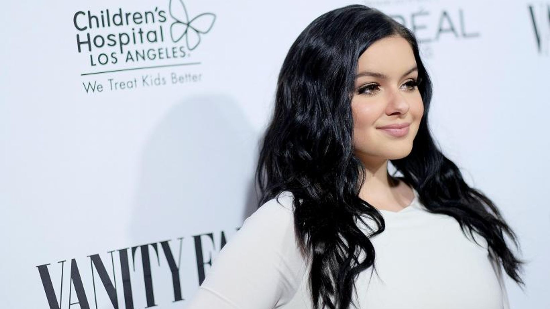 Ariel Winter Thanks Her Sister for Being the ''Most Amazing Mother
