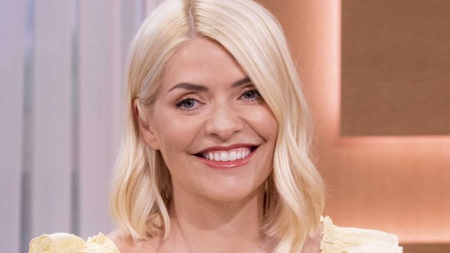 holly willoughby flirty dress