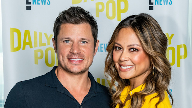 DAILY POP -- Episode 190429 -- Nick and Vanessa Lachey pose for a photo on set