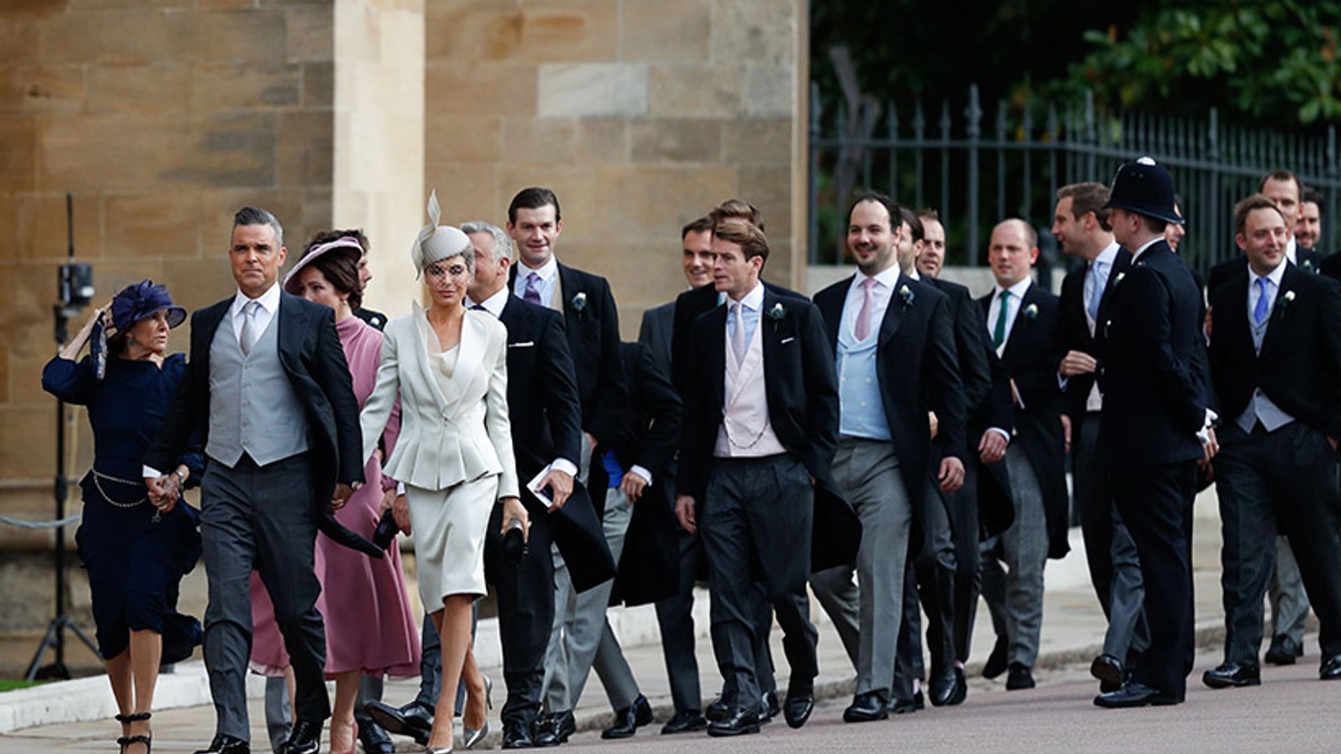 royal wedding guests arrive