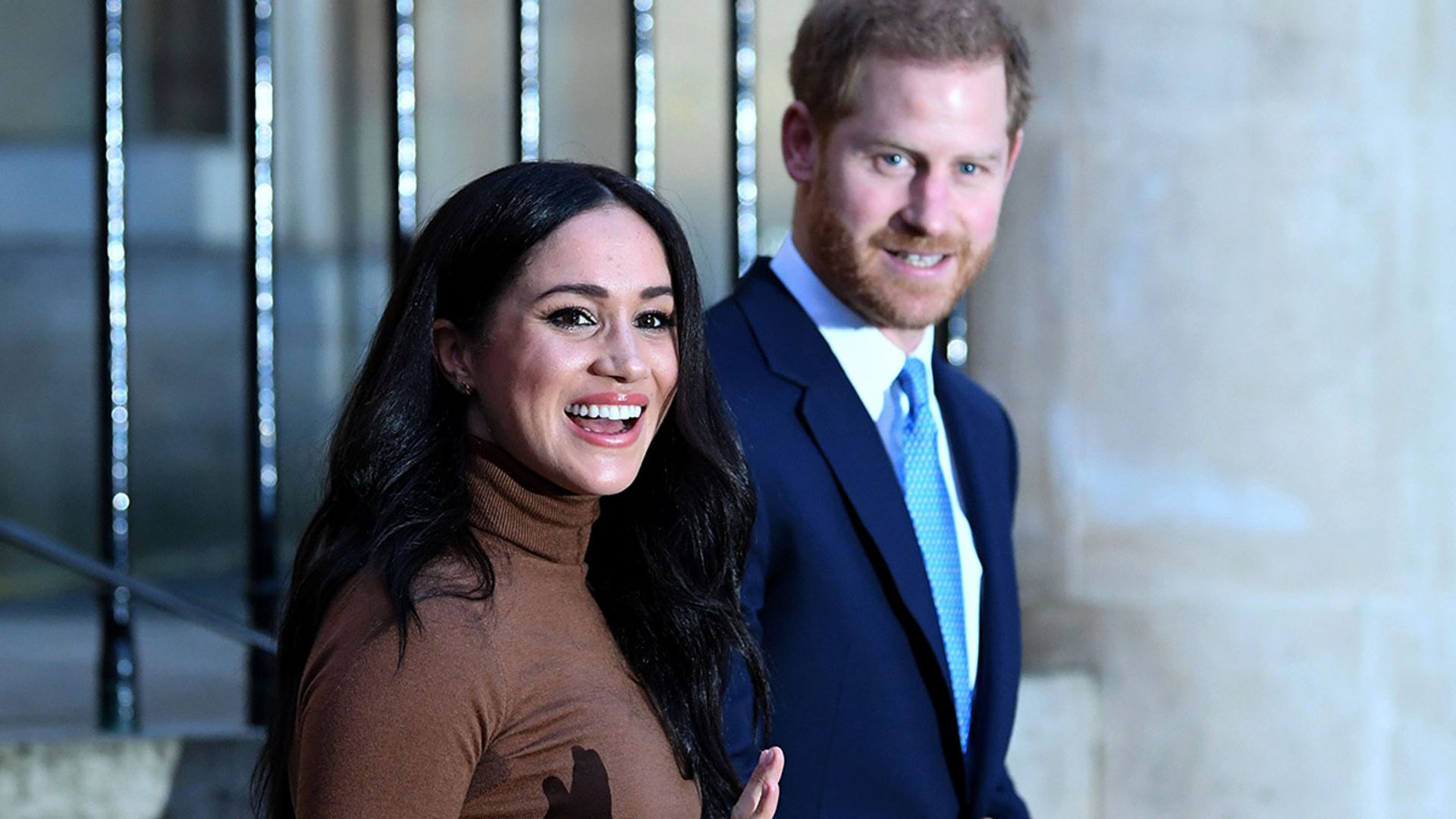 prince harry and meghan markle smiling 