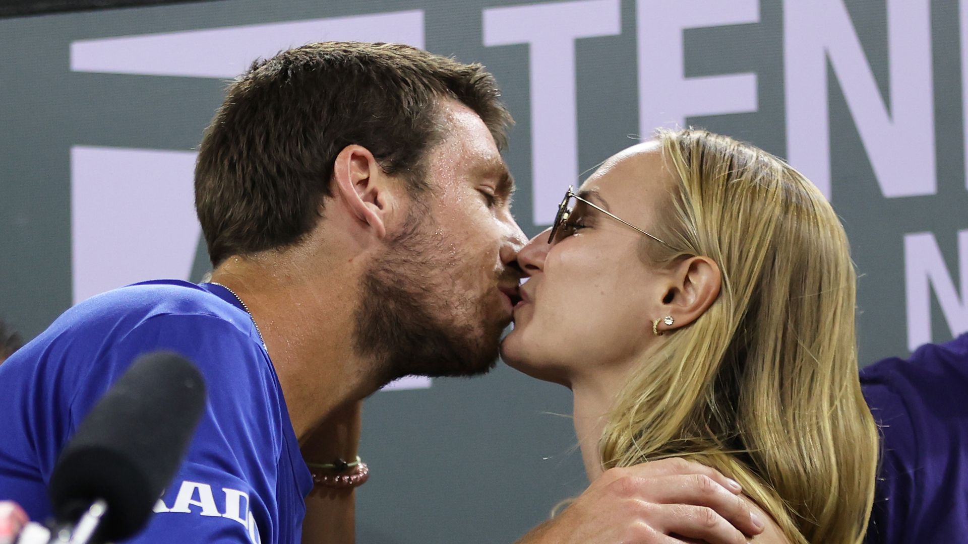 Cameron Norrie kissing Louise Jacobi