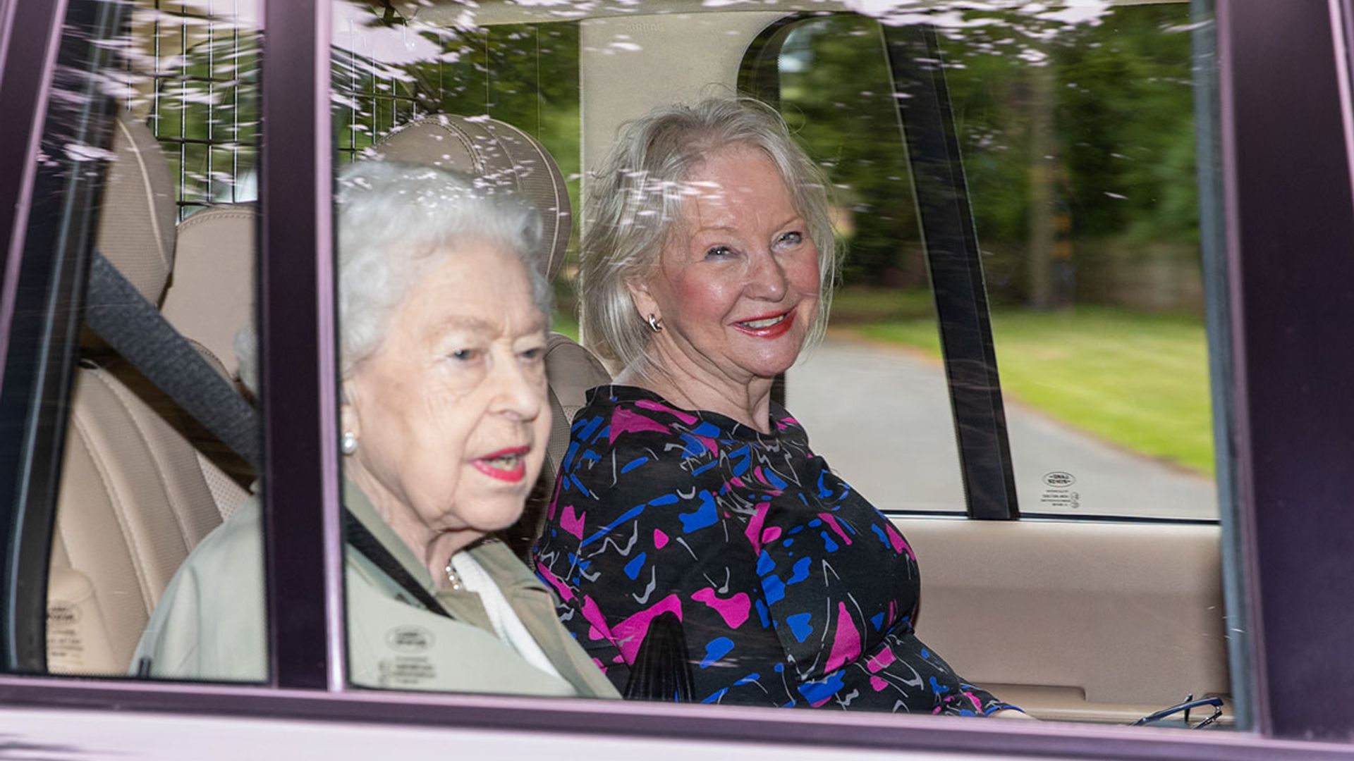 queen and angela kelly car