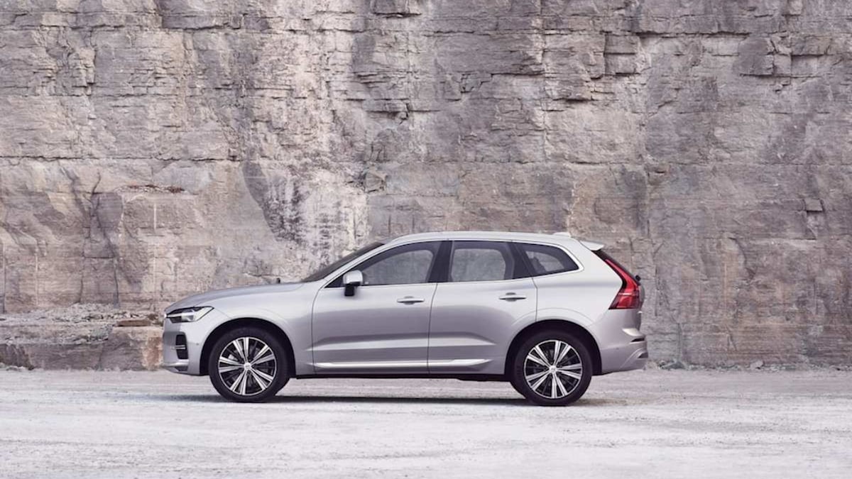 Volvo XC60 B5 review we test drive the familyfriendly car on a trip