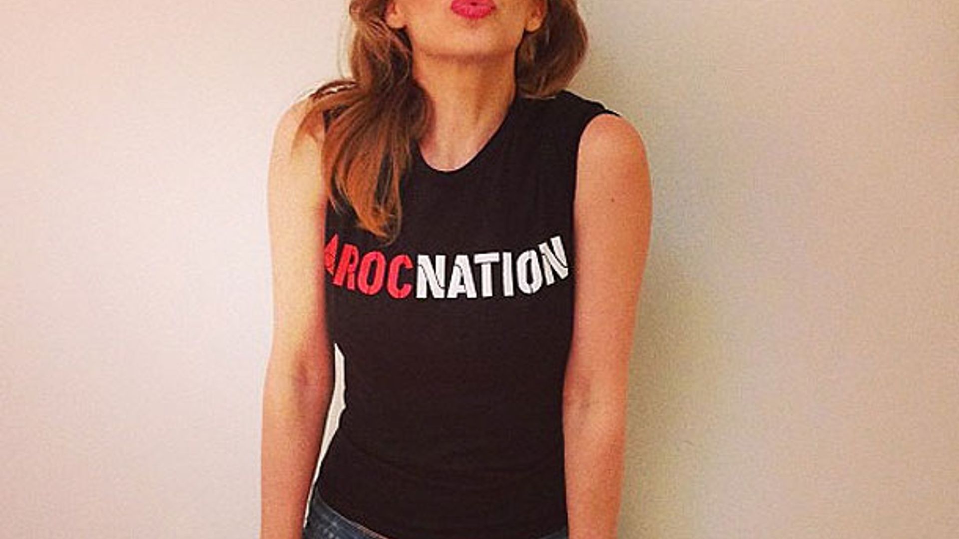 Kylie Minogue signs to Jay-Z's record label Roc Nation