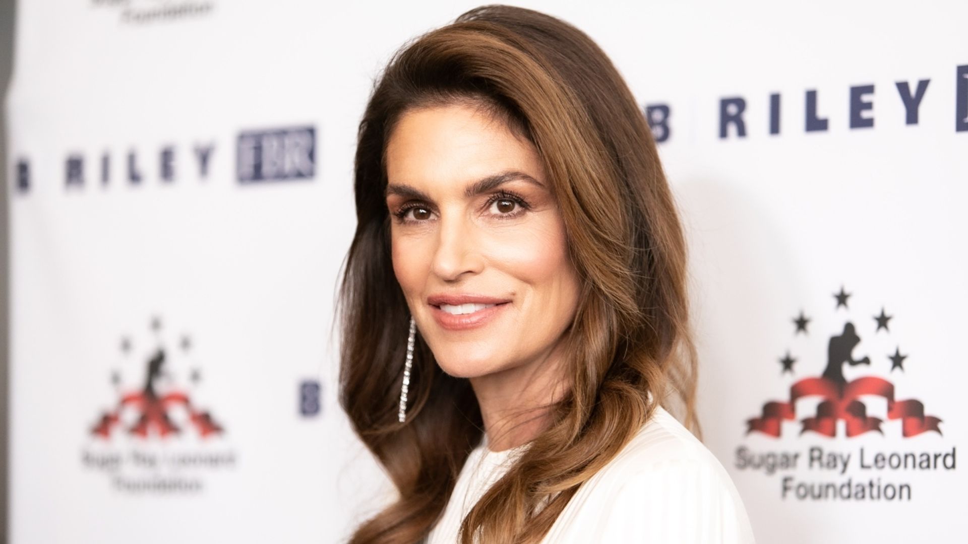cindy crawford workout video fans notice music