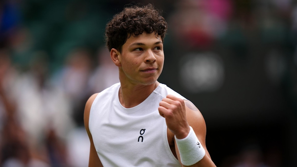 Ben Shelton's sister gets booed at Wimbledon — watch why
