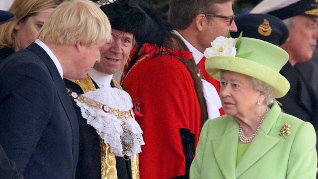 the queen boris johnson denies lying