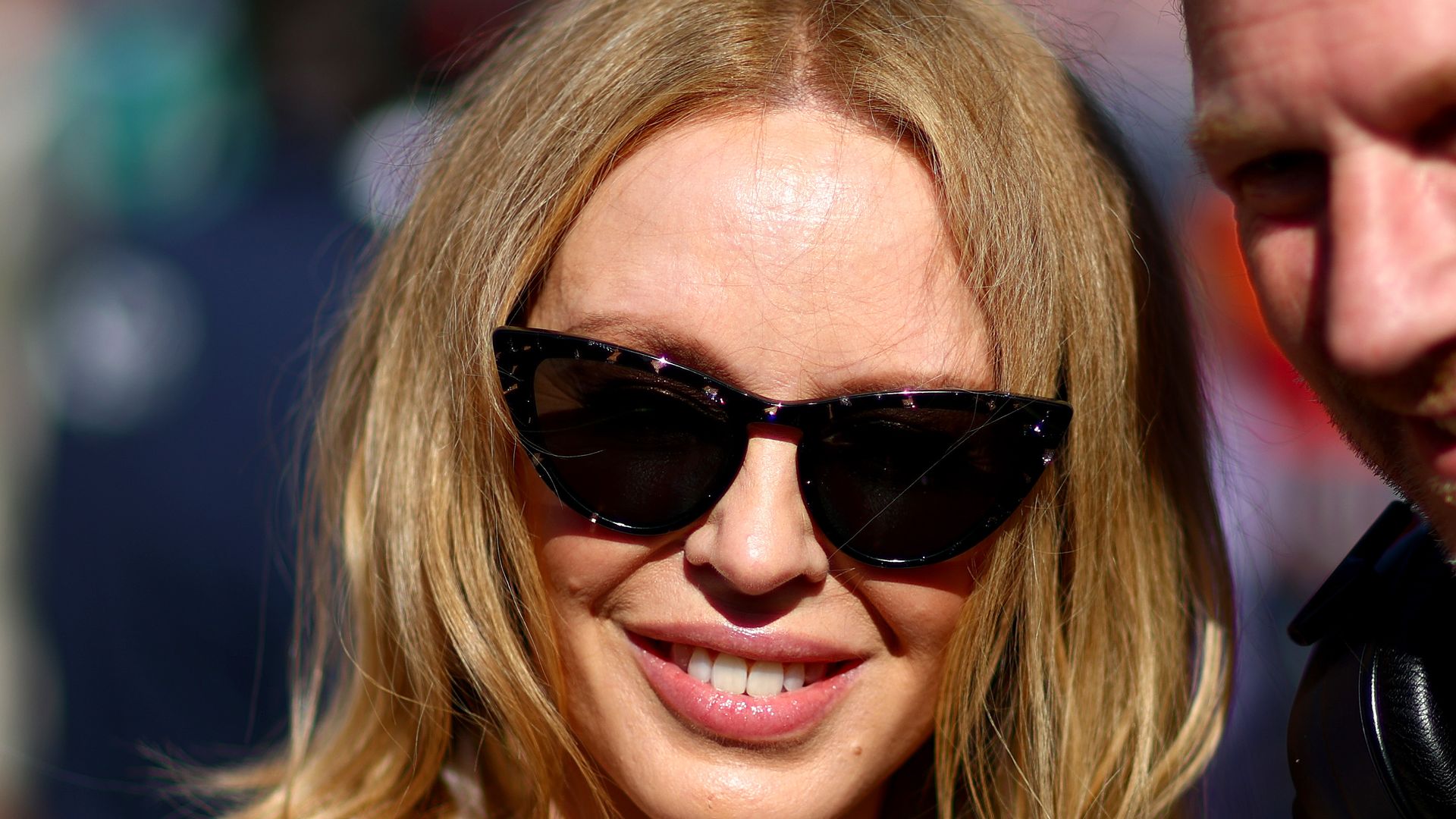 Kylie Minogue in sunglasses