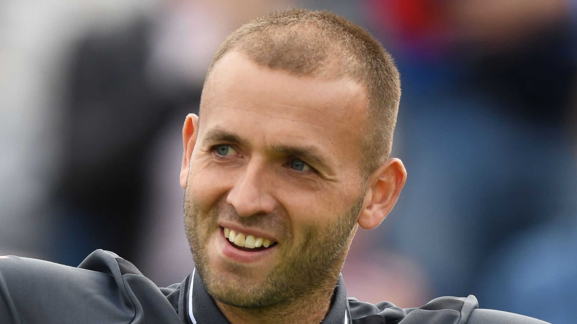dan evans celebrating win at tennis competition 